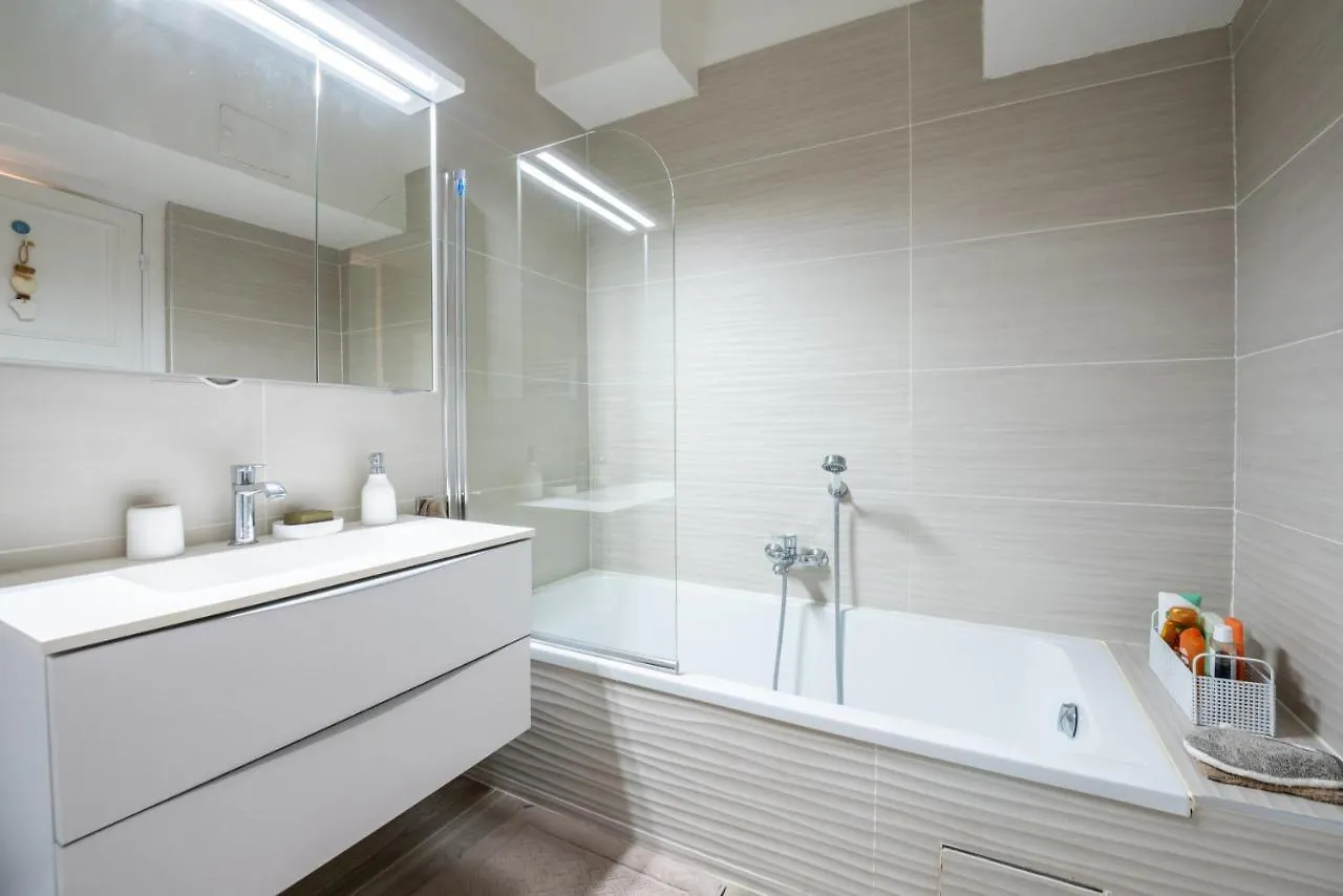 Le Nice Voltaire Apartment