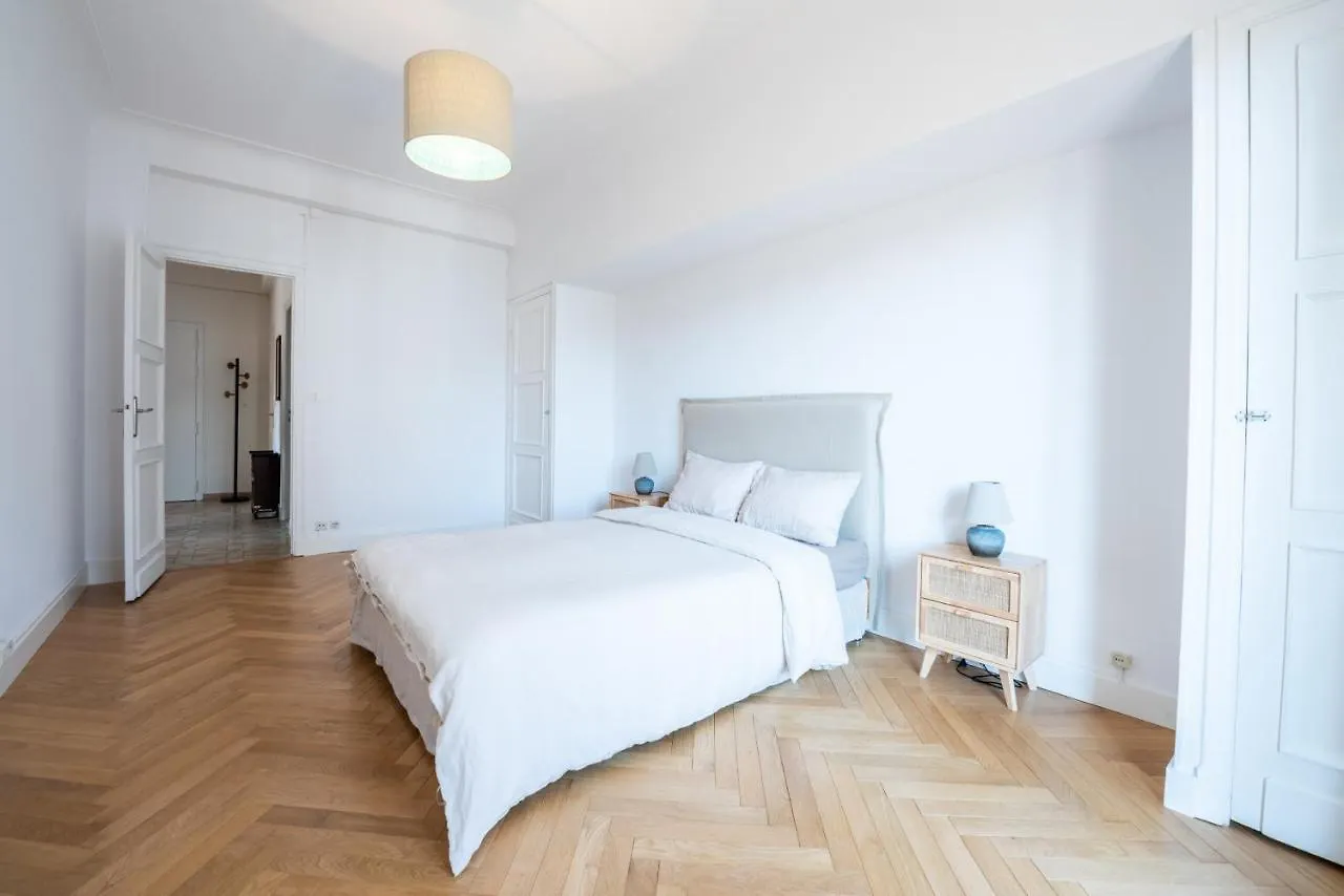 Apartment Le Nice Voltaire France